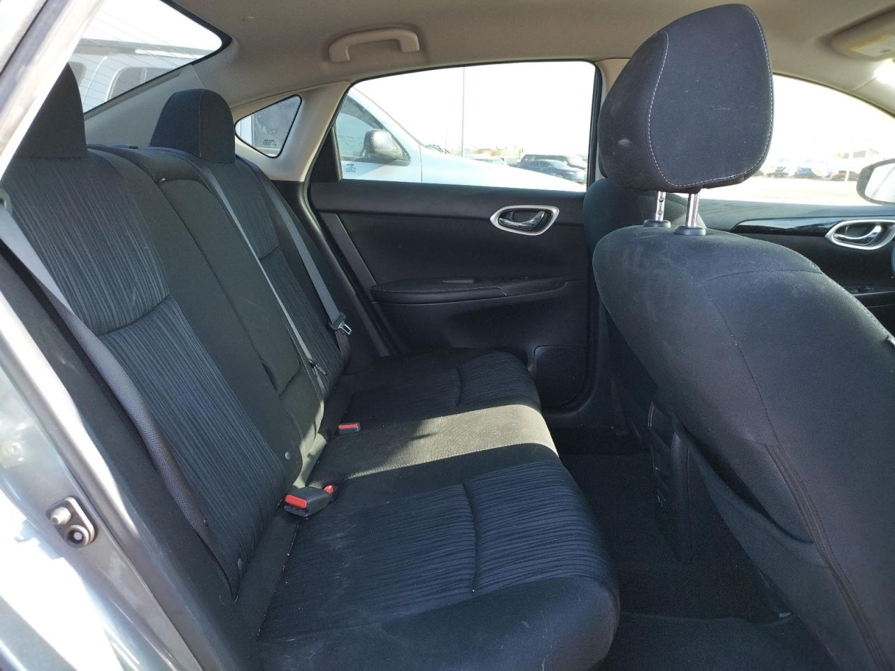 Photo 6 from auction – 2019 NISSAN SENTRA S with VIN 3N1AB7AP1KY374759