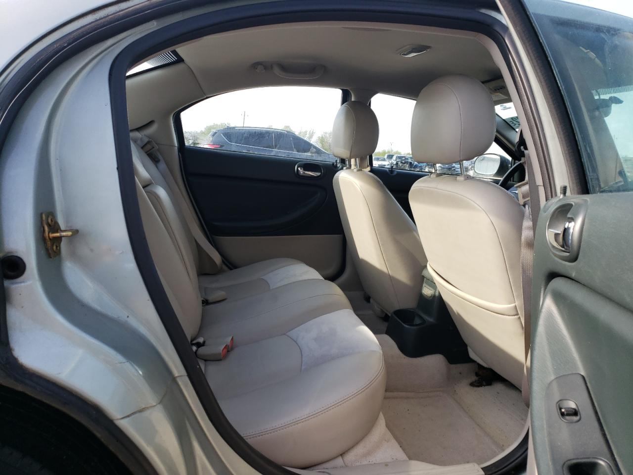 Photo 6 from auction – 2005 CHRYSLER SEBRING LI with VIN 1C3EL66R75N693038