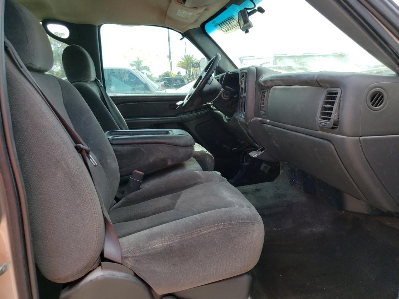 Photo 5 from auction – 2006 GMC NEW SIERRA with VIN 2GTEC13V761177491