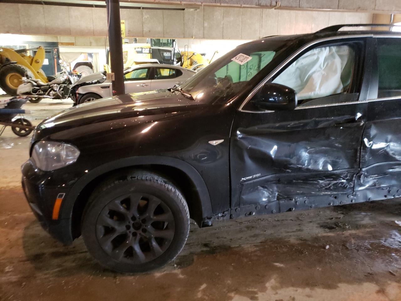 Photo 9 from auction – 2013 BMW X5 XDRIVE3 with VIN 5UXZV4C52D0B21210