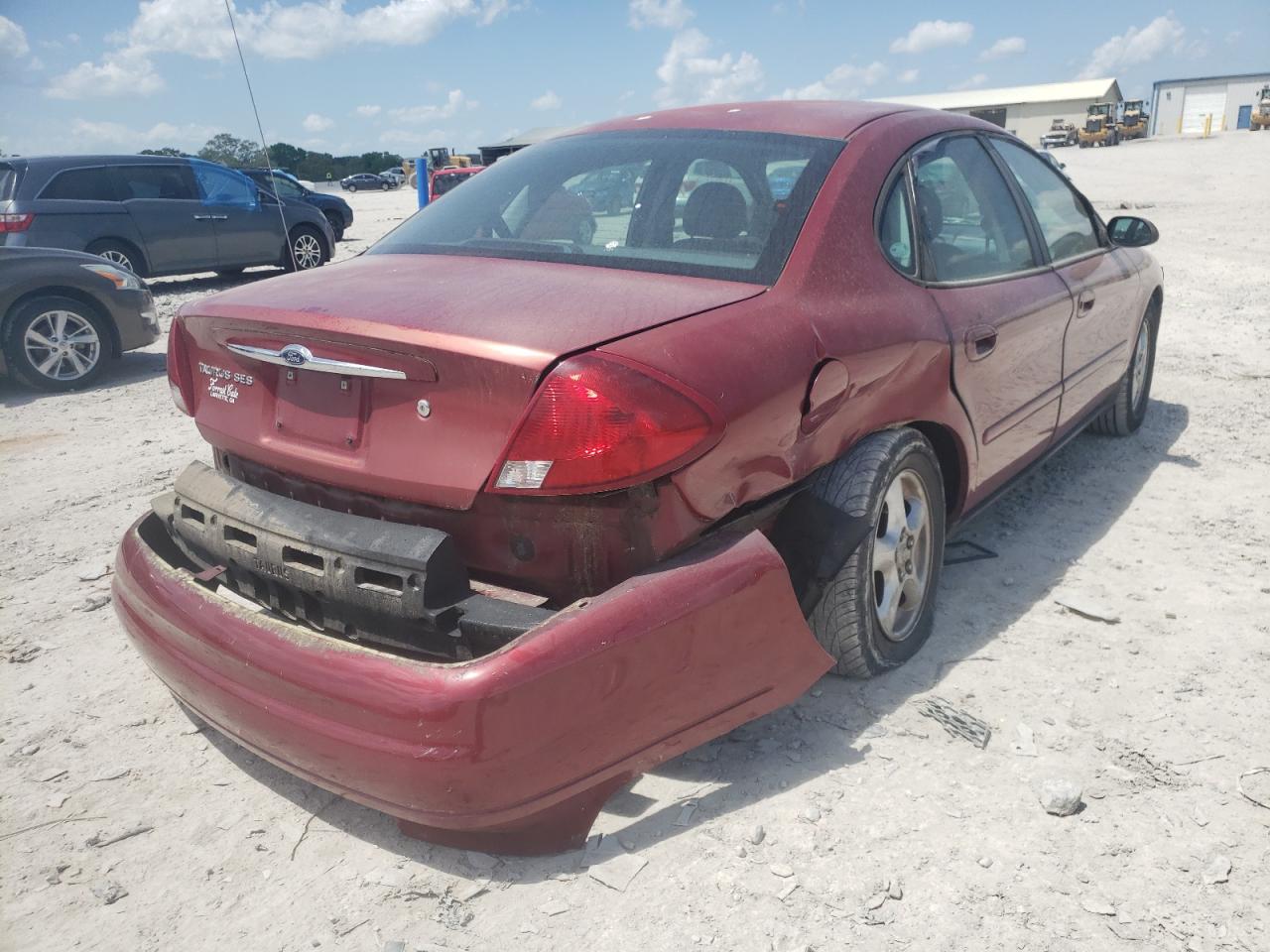 Foto 9 de la subasta – 2002 FORD TAURUS SES con VIN 1FAFP55U92G142667