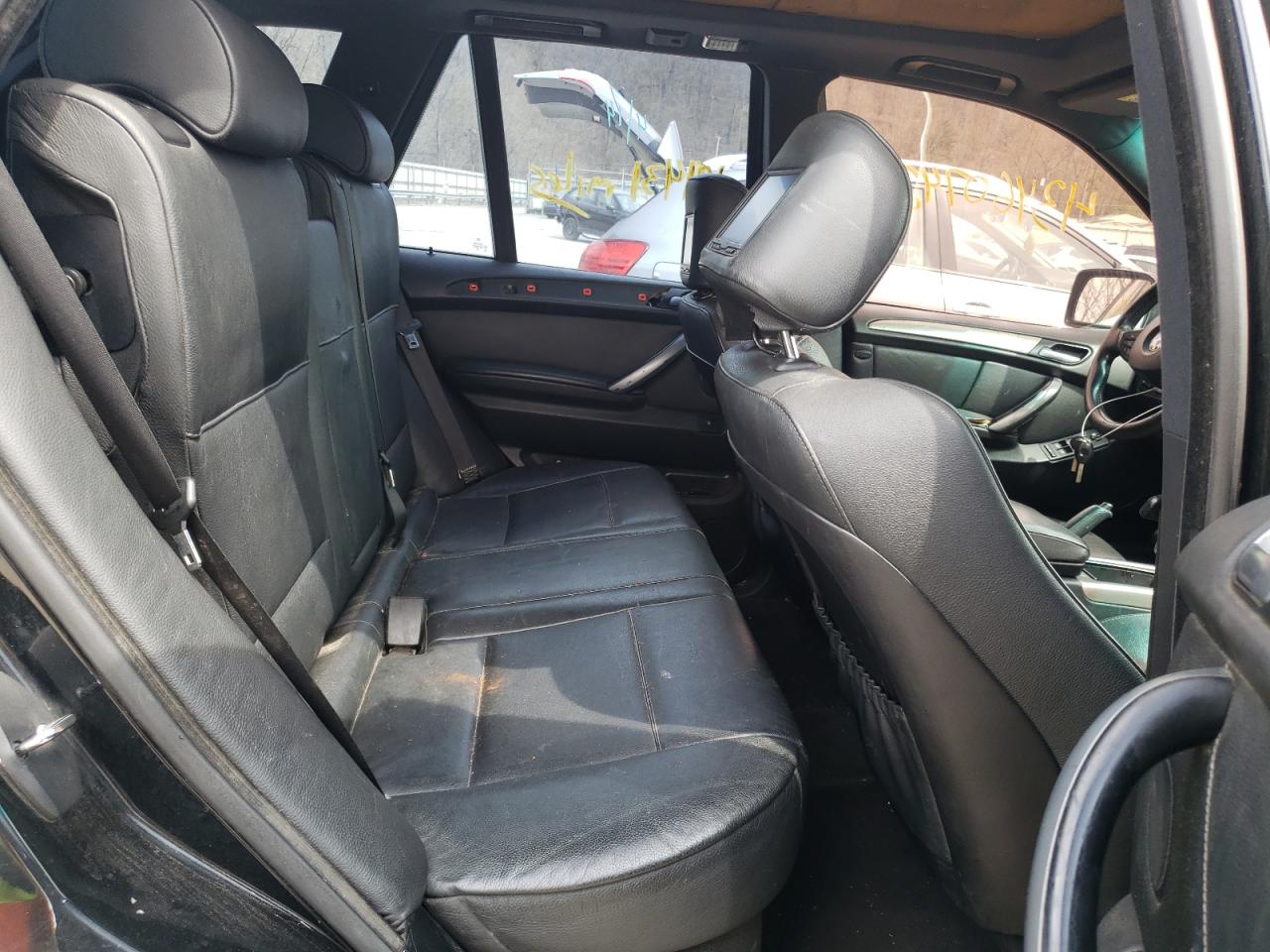 Photo 6 from auction – 2006 BMW X5 4.4I with VIN 5UXFB53556LV24243