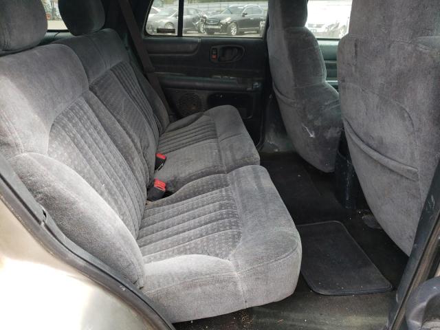 Photo 6 from auction – 2001 CHEVROLET BLAZER with VIN 1GNDT13W512150665