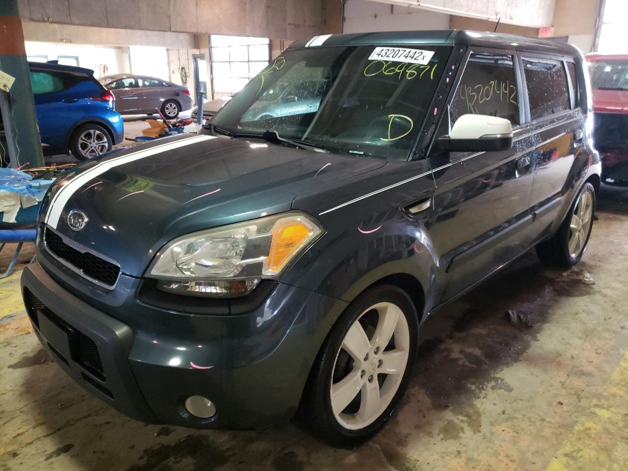 Photo 2 from auction – 2010 KIA SOUL + with VIN KNDJT2A22A7069871