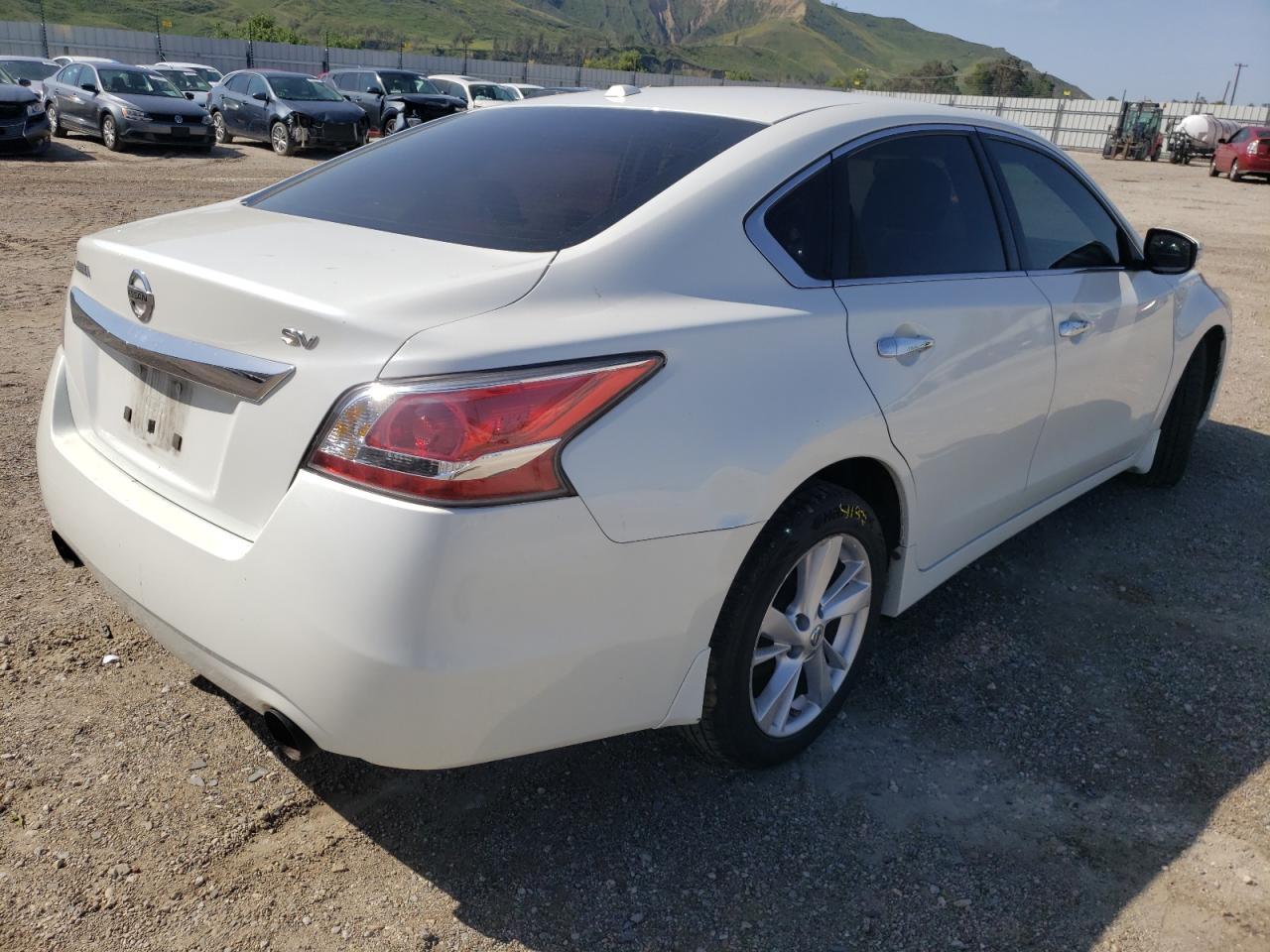 Photo 4 from auction – 2015 NISSAN ALTIMA 2.5 with VIN 1N4AL3AP3FC165188