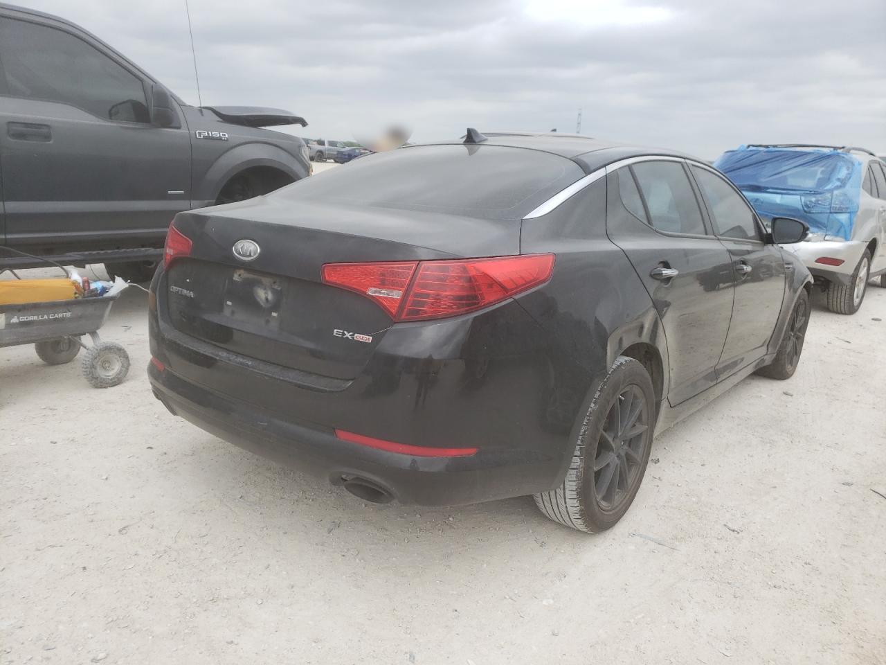 Photo 4 from auction – 2012 KIA OPTIMA EX with VIN 5XXGN4A72CG002855