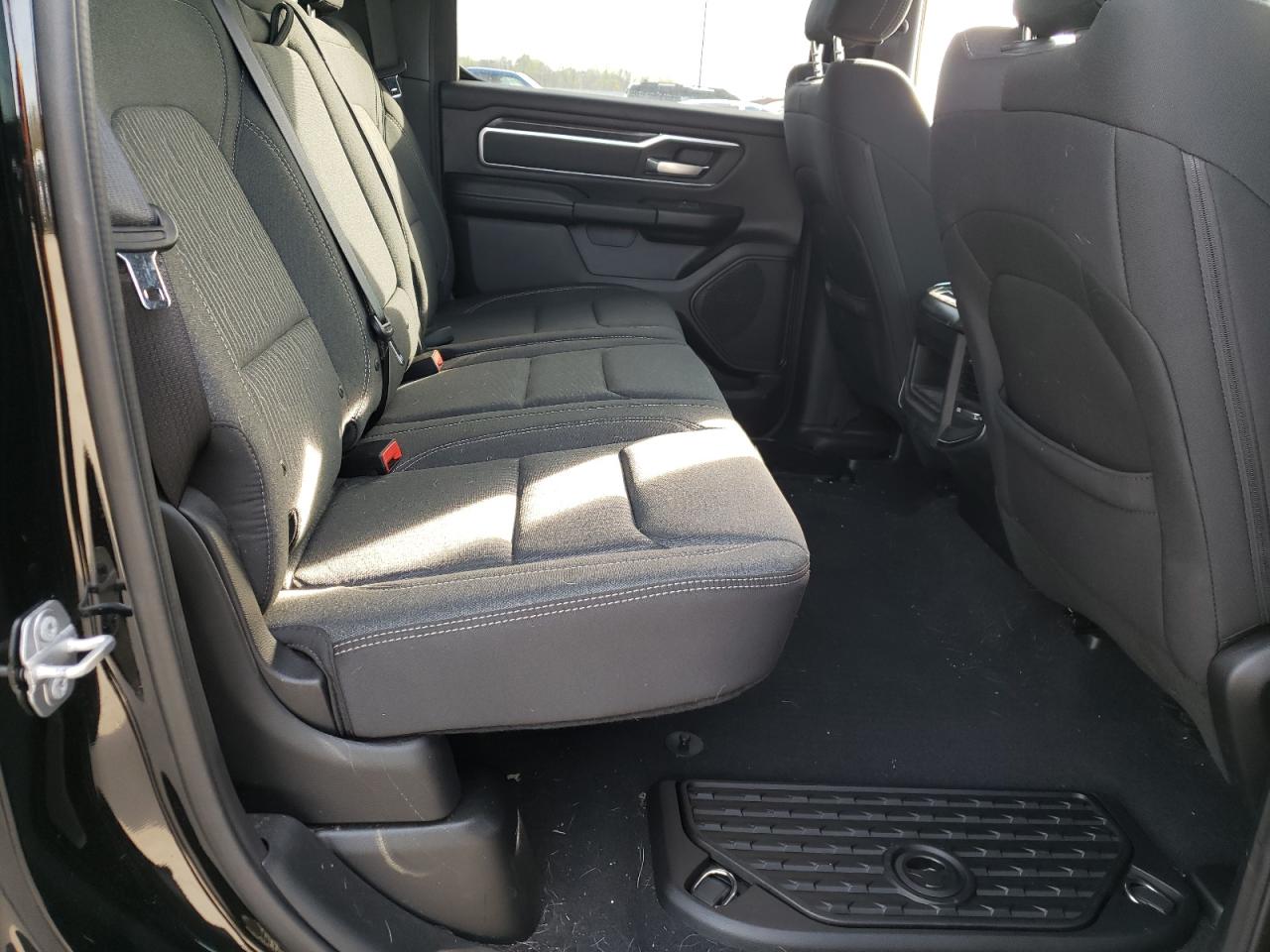 Photo 6 from auction – 2019 RAM 1500 BIG H with VIN 1C6SRFFTXKN733754
