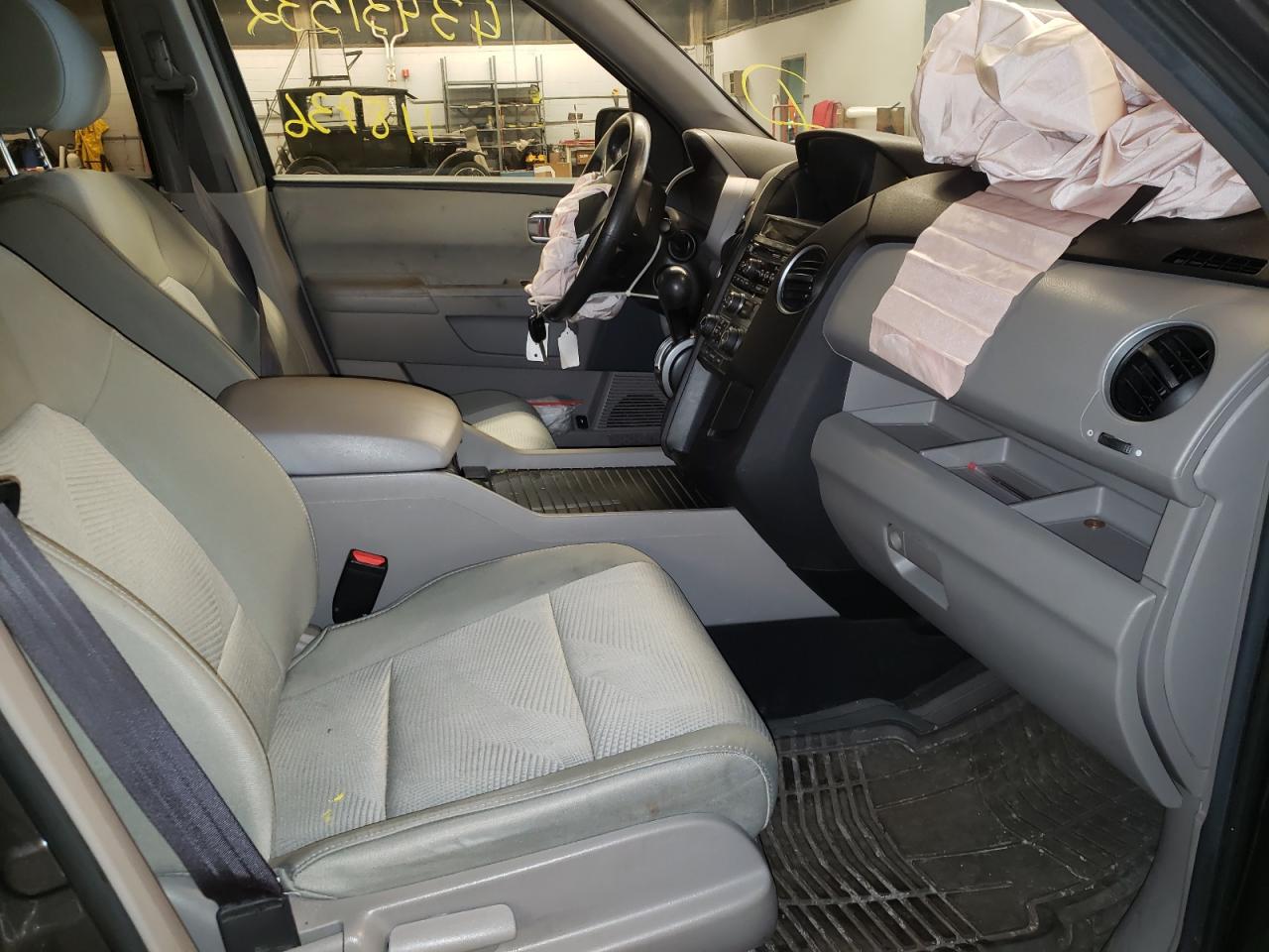 Zdjęcie 5 z aukcji – 2013 HONDA PILOT LX z VIN 5FNYF4H27DB020896