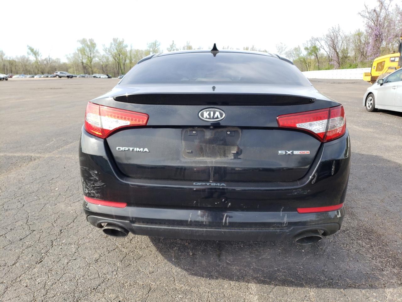 Photo 9 from auction – 2011 KIA OPTIMA SX with VIN KNAGR4A68B5162041