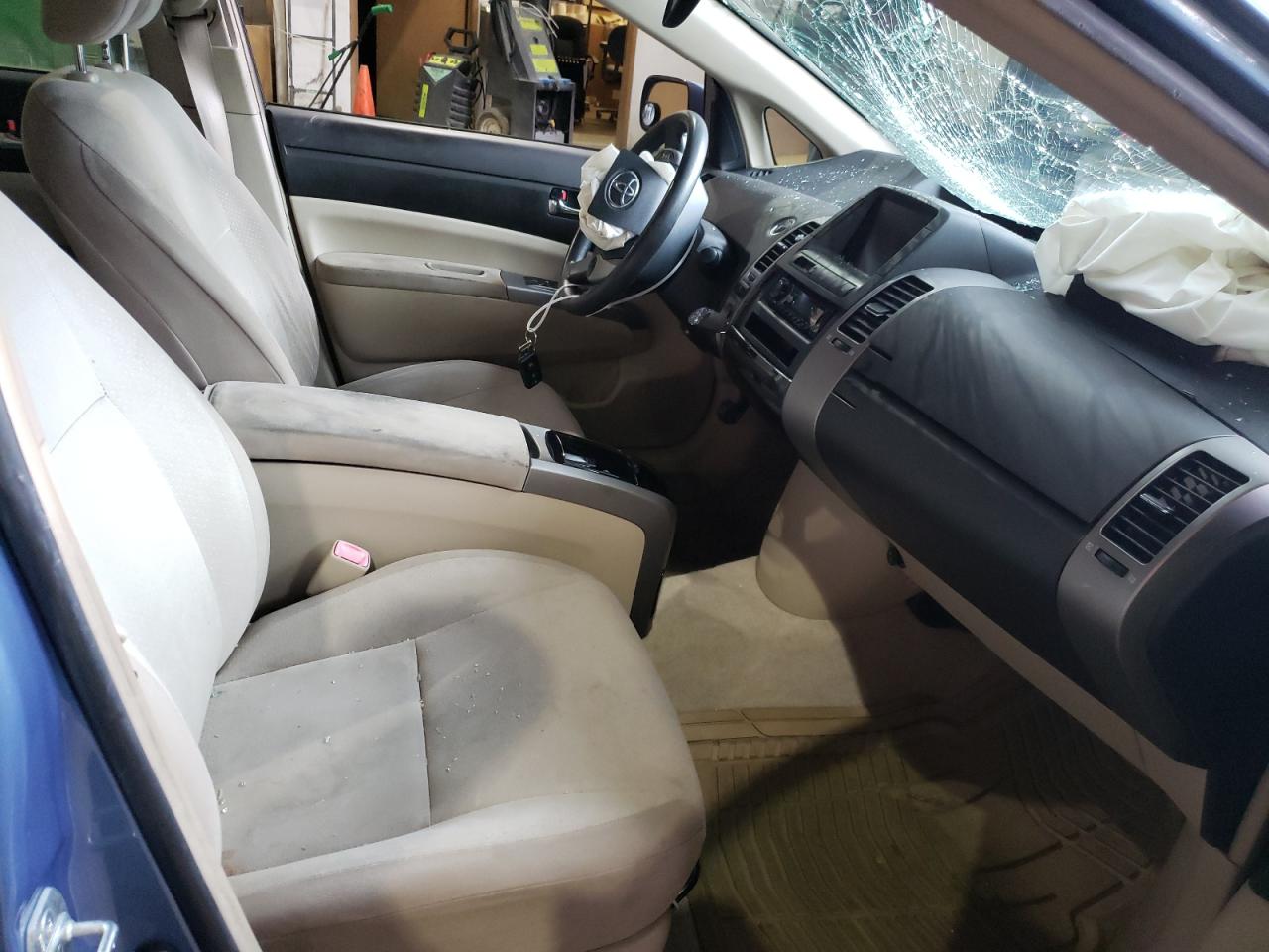 Photo 5 from auction – 2005 TOYOTA PRIUS with VIN JTDKB22UX53072411