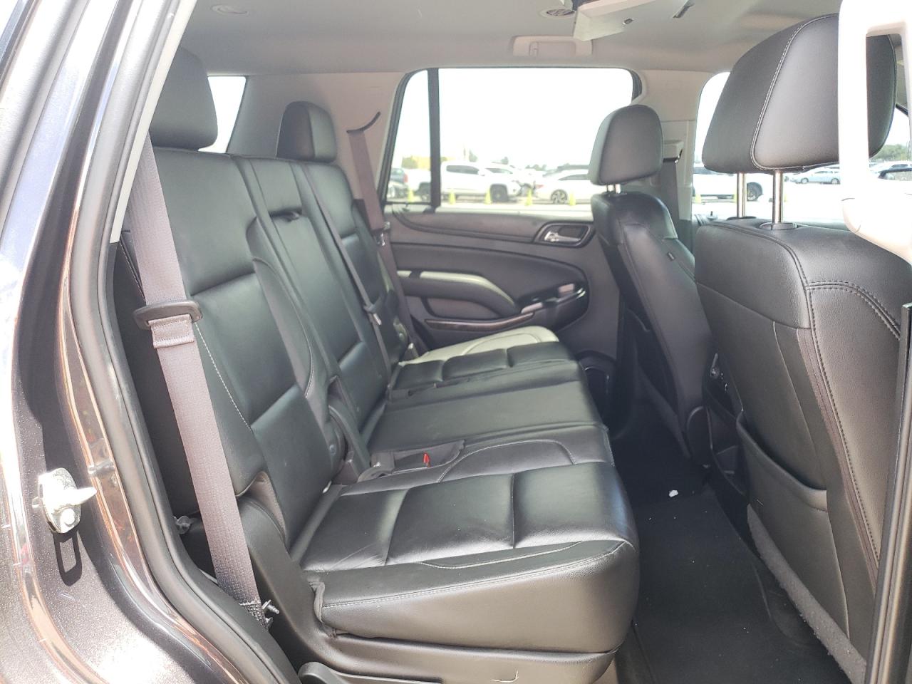 Photo 6 from auction – 2017 CHEVROLET TAHOE C150 with VIN 1GNSCBKC8HR120307