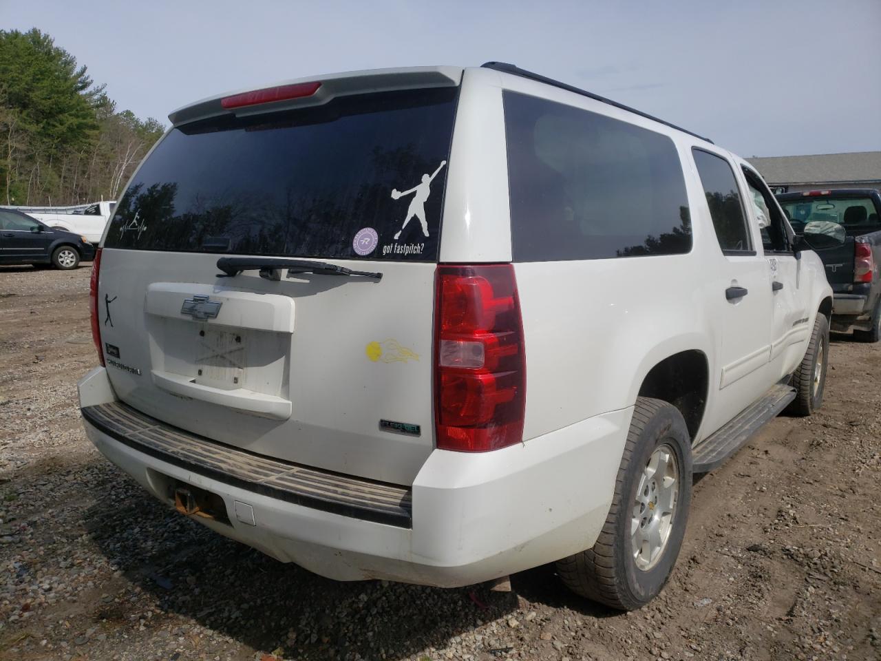 Photo 4 from auction – 2010 CHEVROLET SUBURBAN K with VIN 1GNUKHE3XAR256065