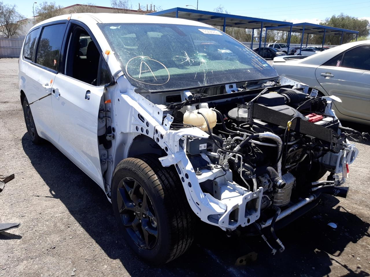 CHRYSLER PACIFICA T 2020 with VIN 2C4RC1FG4LR121150 - Photo from auction
