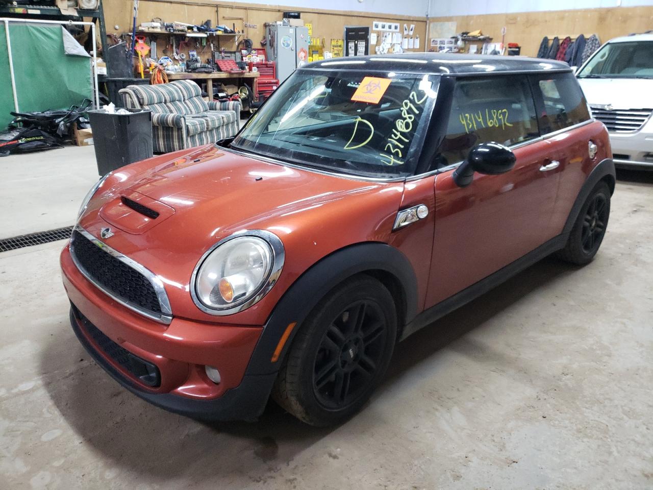 Photo 2 from auction – 2012 MINI COOPER S with VIN WMWSV3C50CTY17133