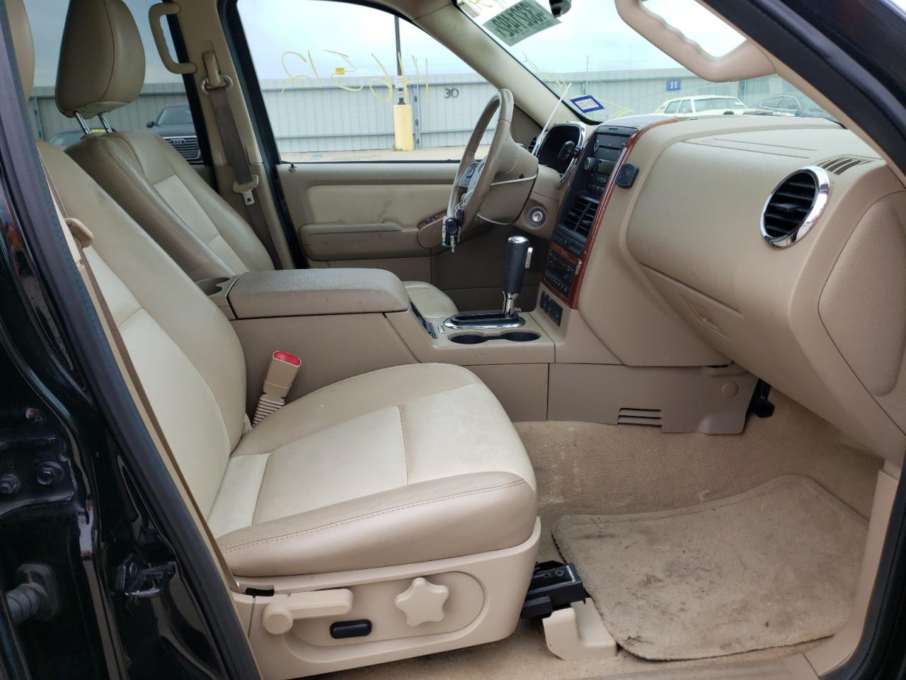 Photo 5 from auction – 2010 FORD EXPLORER E with VIN 1FMEU6EE4AUA96349