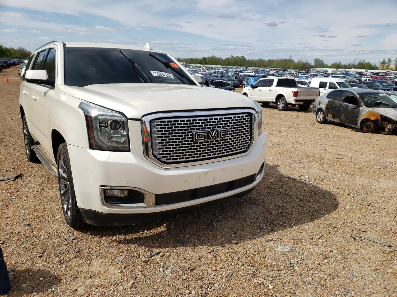 GMC YUKON SLT 2015 with VIN 1GKS2BKC1FR659798 - Photo from auction