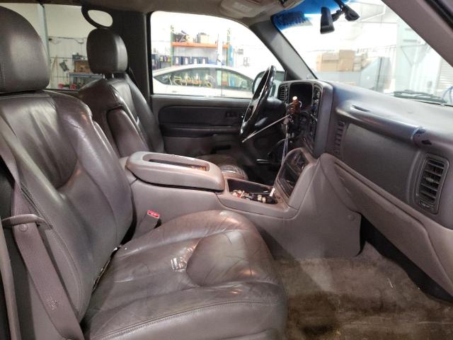 Photo 5 from auction – 2004 CHEVROLET SUBURBAN with VIN 1GNFK16Z43J243039