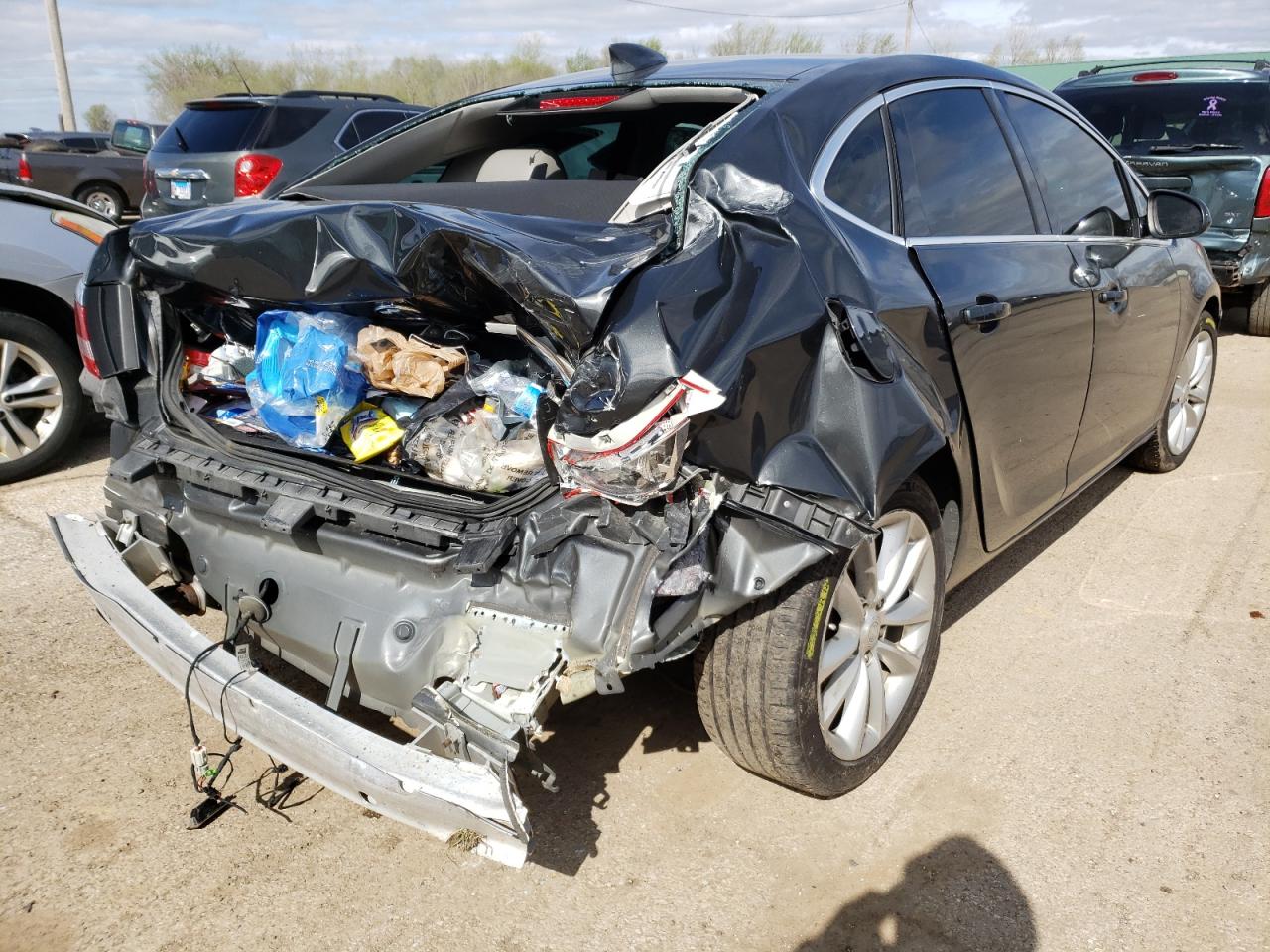 Photo 4 from auction – 2015 BUICK VERANO with VIN 1G4PP5SK3F4144838