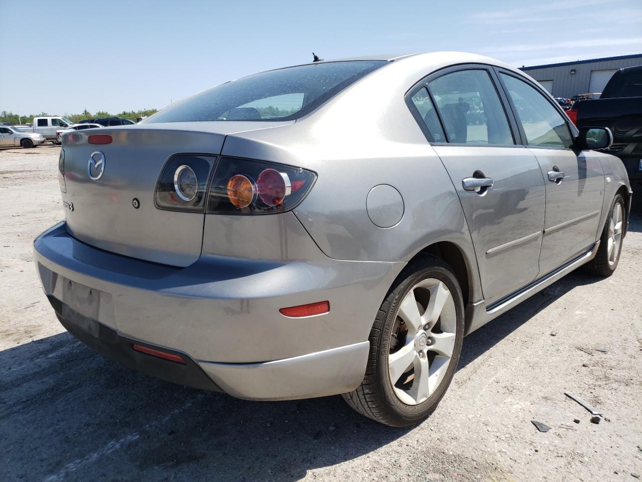 Photo 4 from auction – 2004 MAZDA 3 S with VIN JM1BK323141115735