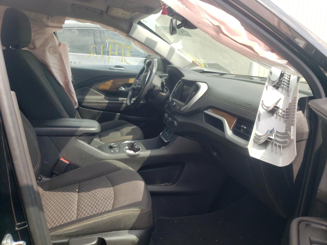 Photo 5 from auction – 2020 GMC TERRAIN SL with VIN 3GKALTEV9LL153599