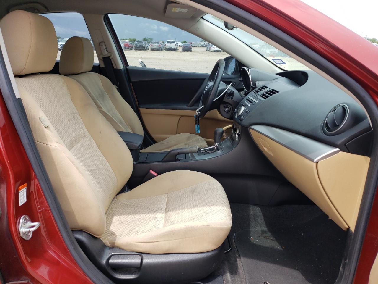 Photo 5 from auction – 2011 MAZDA 3 I with VIN JM1BL1VG3B1458897
