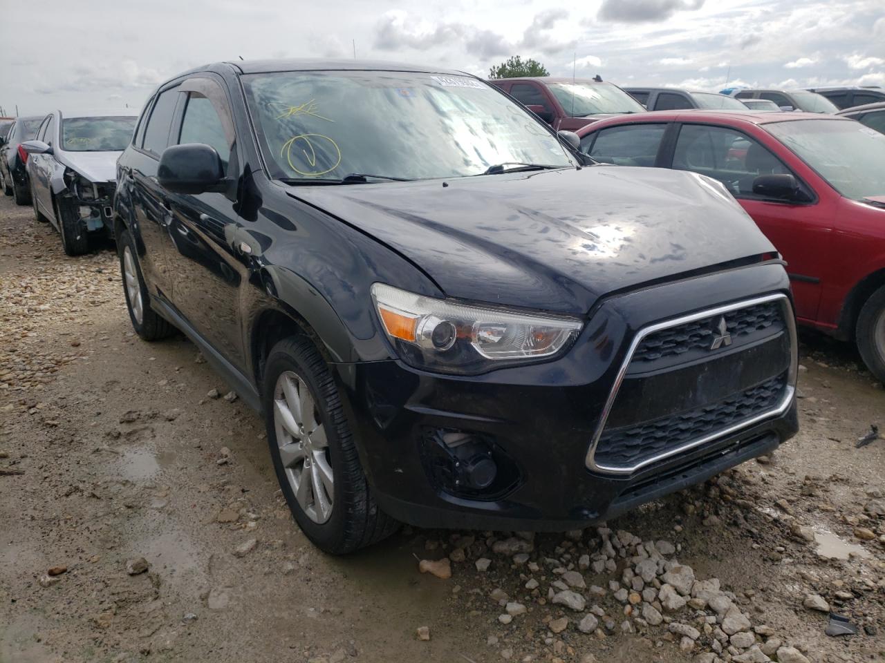 MITSUBISHI OUTLANDER 2015 with VIN 4A4AP3AU9FE015071 - Photo from auction