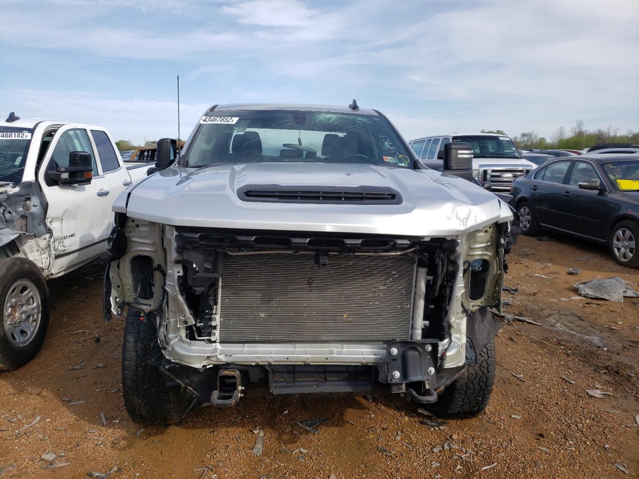 Photo 9 from auction – 2021 CHEVROLET SILVERADO with VIN 1GC4YME74MF218923
