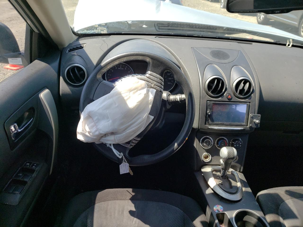 Photo 9 from auction – 2011 NISSAN ROGUE S with VIN JN8AS5MT6BW190200