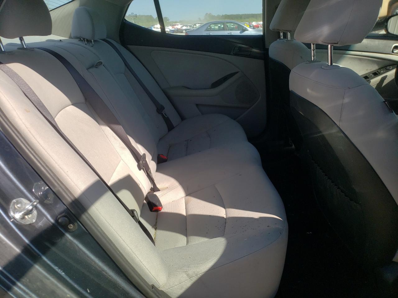 Photo 6 from auction – 2015 KIA OPTIMA LX with VIN KNAGM4A78F5530702
