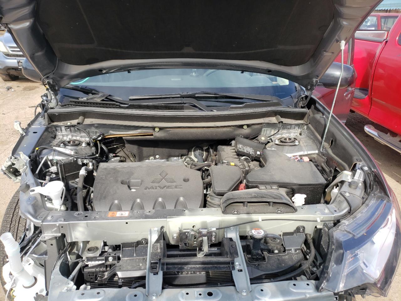 Photo 7 from auction – 2020 MITSUBISHI OUTLANDER with VIN JA4AD2A33LZ046588
