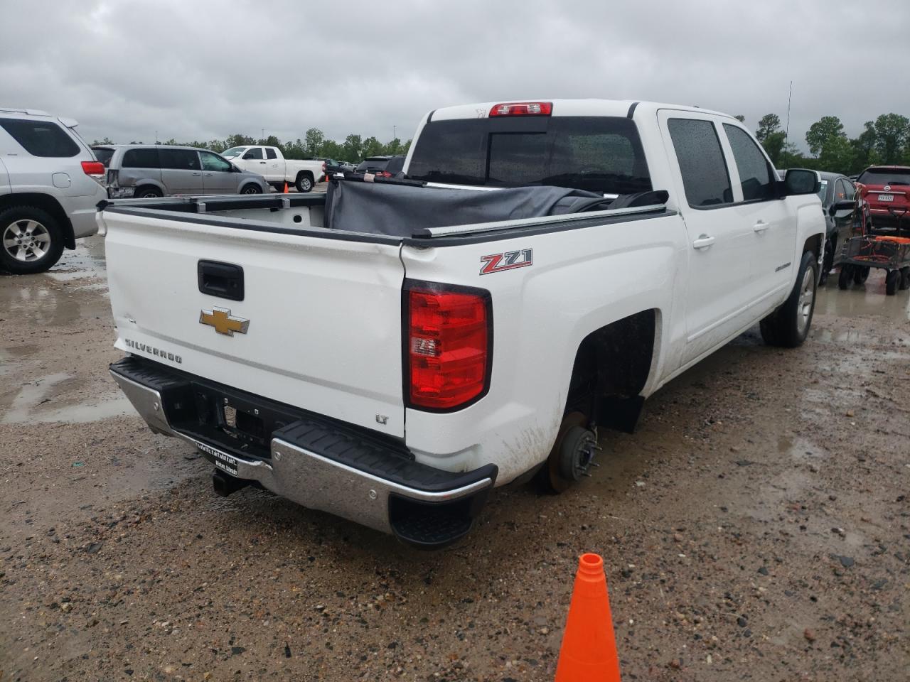 Photo 4 from auction – 2015 CHEVROLET SILVERADO with VIN 3GCPCREC5FG153667