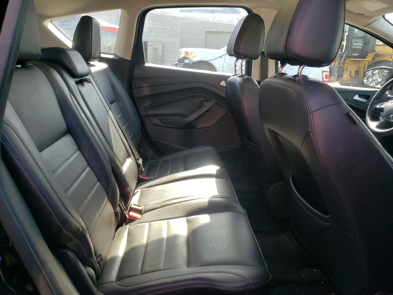 Photo 6 from auction – 2016 FORD C-MAX PREM with VIN 1FADP5CU2GL110698