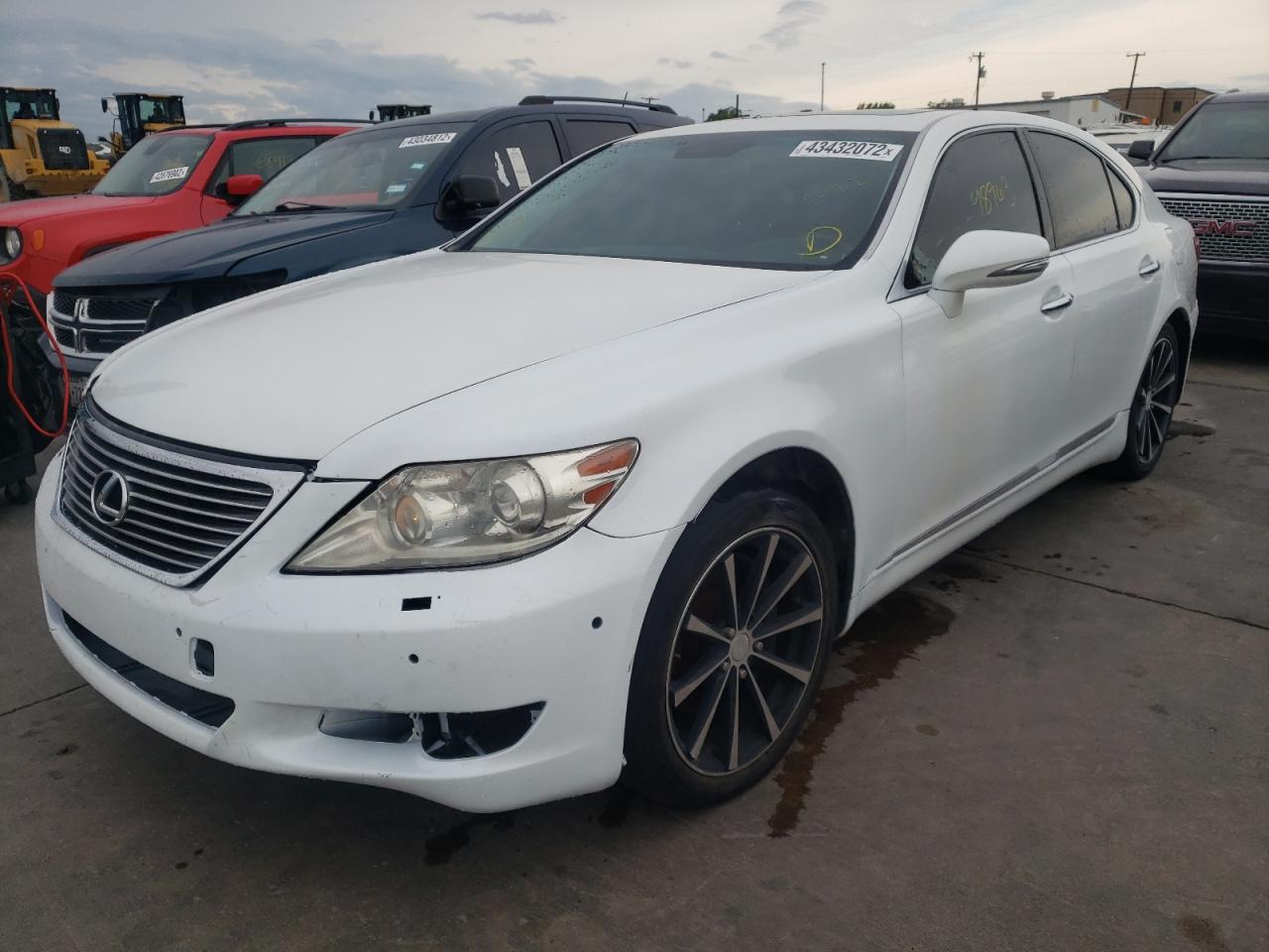 Photo 2 from auction – 2010 LEXUS LS 460 with VIN JTHBL5EFXA5093560