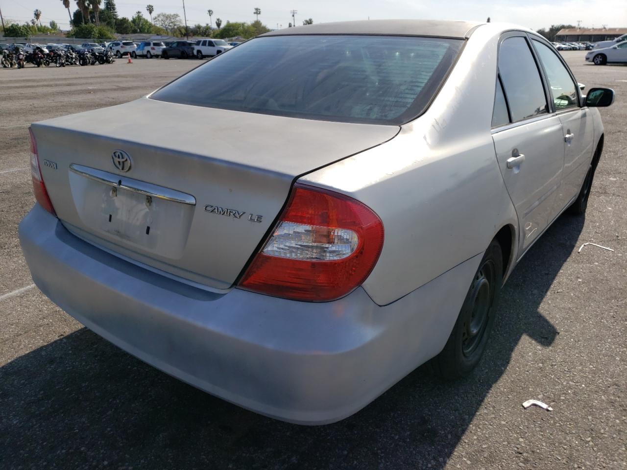 Photo 4 from auction – 2003 TOYOTA CAMRY LE with VIN 4T1BE32K93U715670