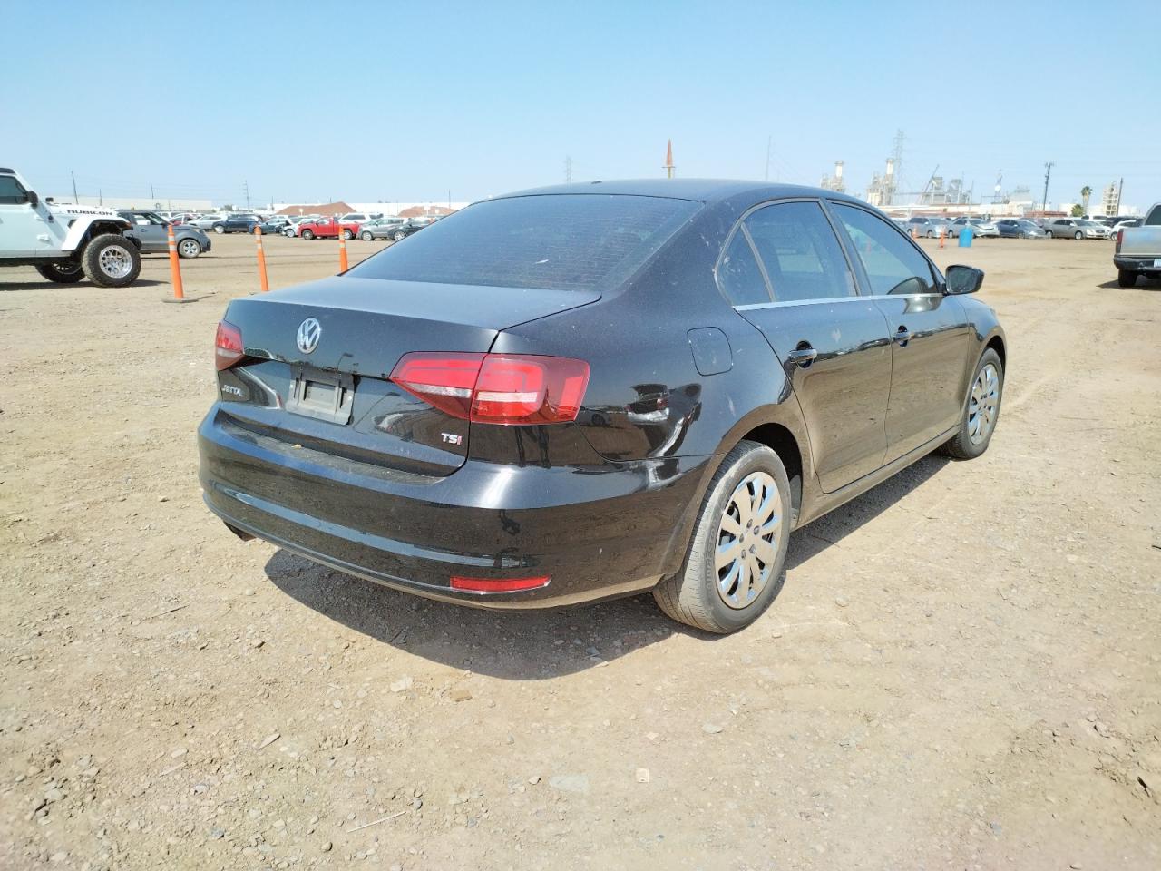 Photo 4 from auction – 2017 VOLKSWAGEN JETTA S with VIN 3VW2B7AJ2HM412252