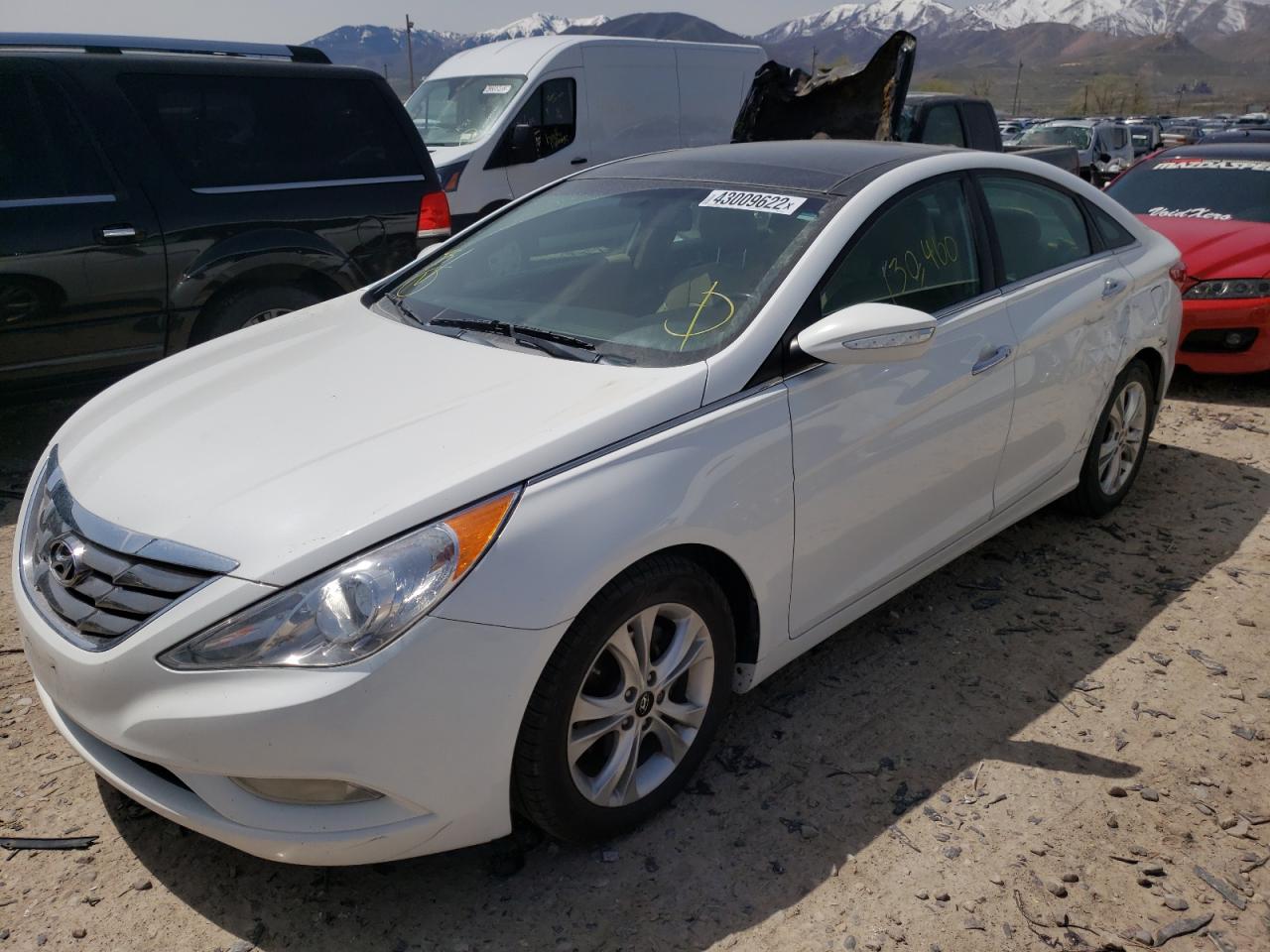 Photo 2 from auction – 2013 HYUNDAI SONATA SE with VIN 5NPEC4AC8DH652256