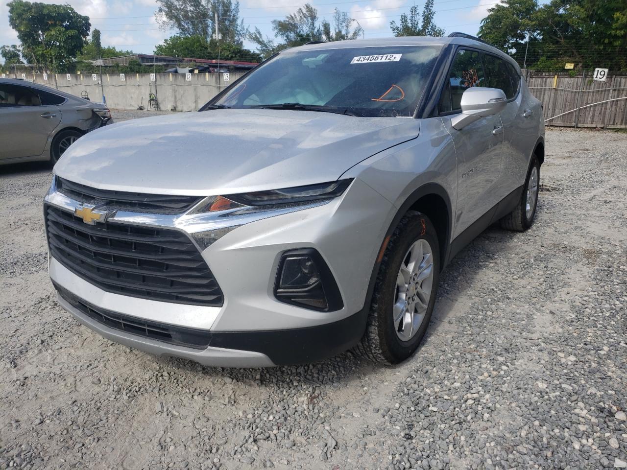 Photo 2 from auction – 2021 CHEVROLET BLAZER 3LT with VIN 3GNKBJRS8MS563445