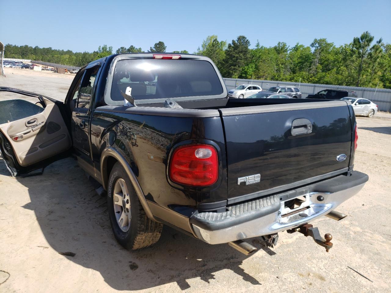 Photo 3 from auction – 2002 FORD F150 SUPER with VIN 1FTRW07L32KB91880
