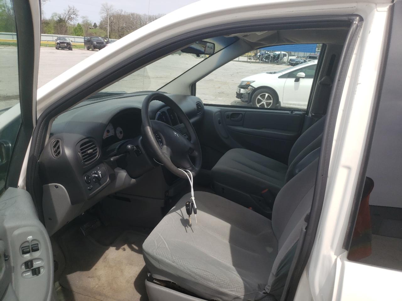 Photo 5 from auction – 2007 DODGE GRAND CARA with VIN 1D4GP24R07B254615