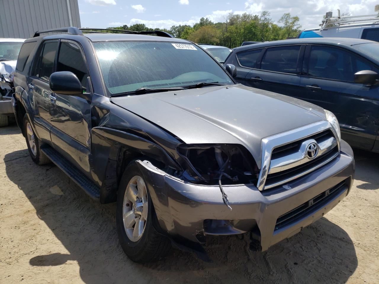 TOYOTA 4RUNNER SR 2006 with VIN JTEZU14R068059307 - Photo from auction