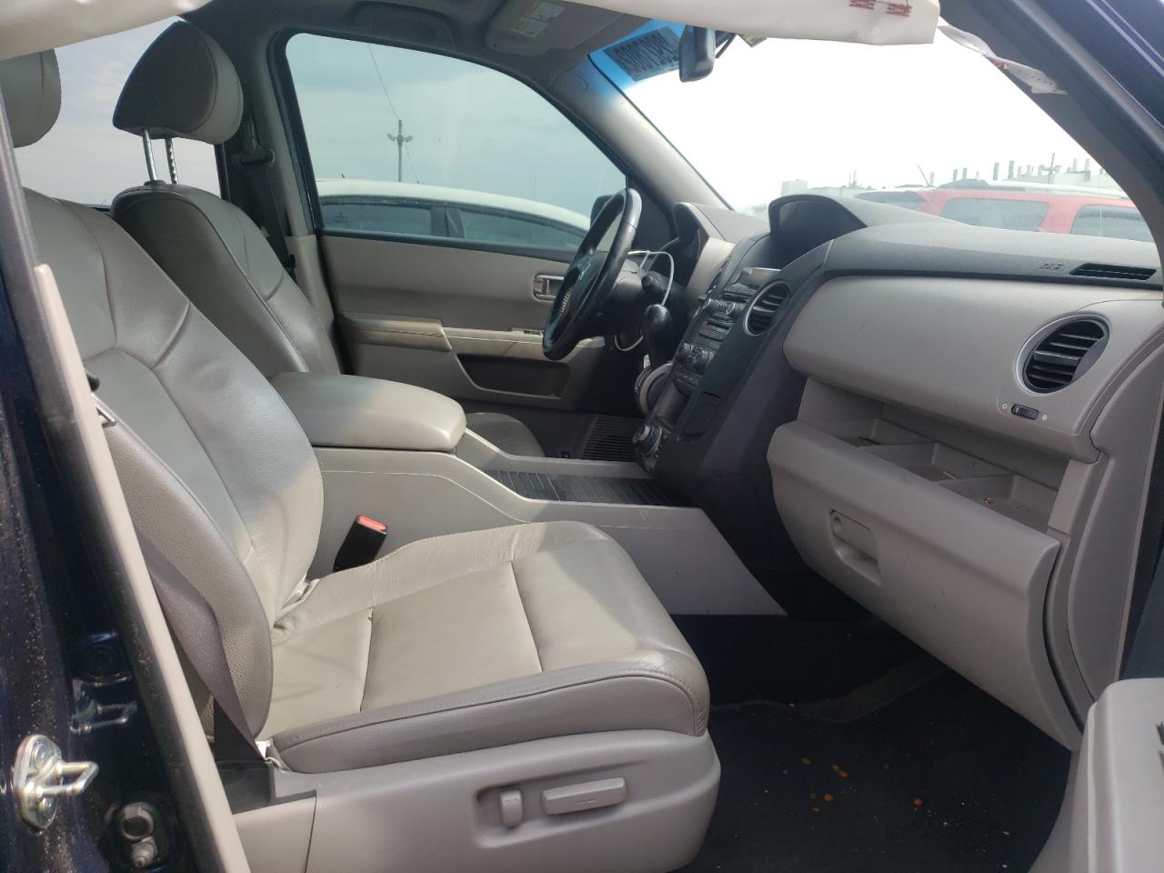 Photo 5 from auction – 2014 HONDA PILOT TOUR with VIN 5FNYF3H93EB013002