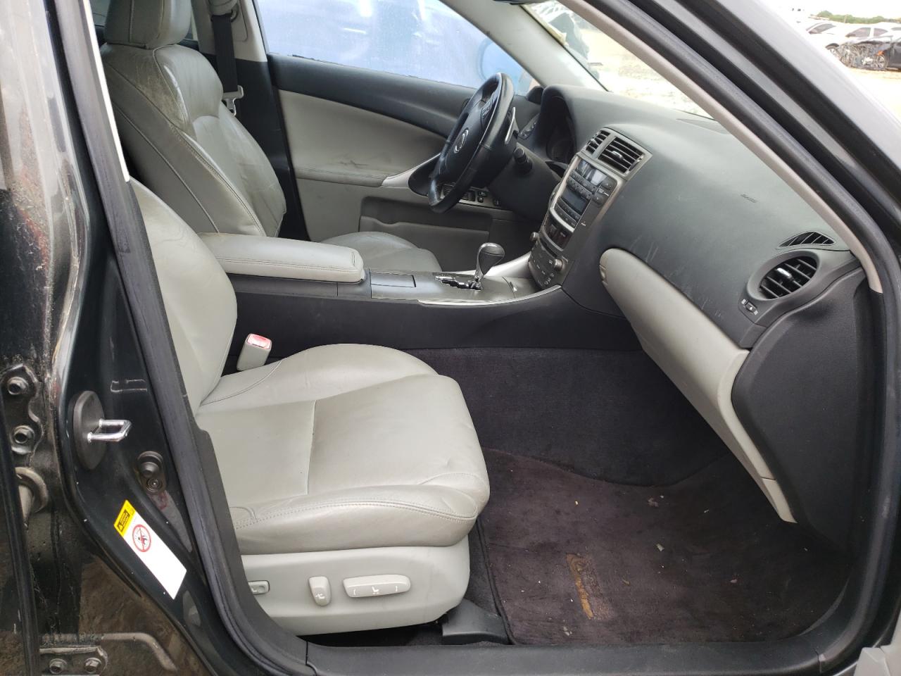 Photo 5 from auction – 2008 LEXUS IS 250 with VIN JTHBK262585082795