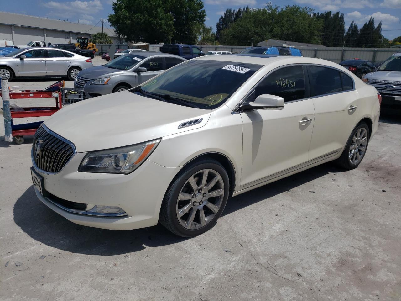 Photo 2 from auction – 2014 BUICK LACROSSE with VIN 1G4GB5G3XEF118630