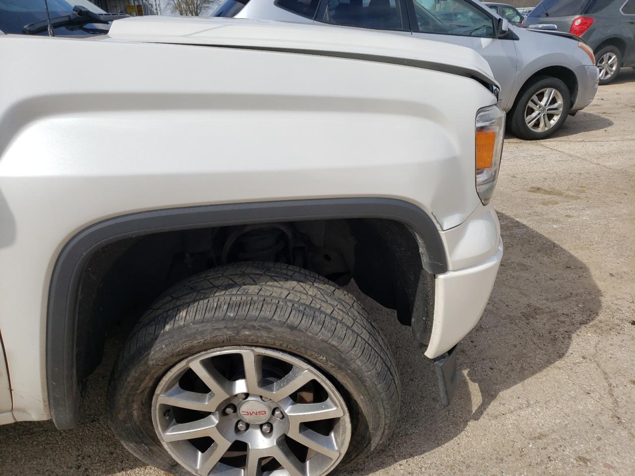 Photo 9 from auction – 2015 GMC SIERRA K15 with VIN 3GTU2WEC9FG222977