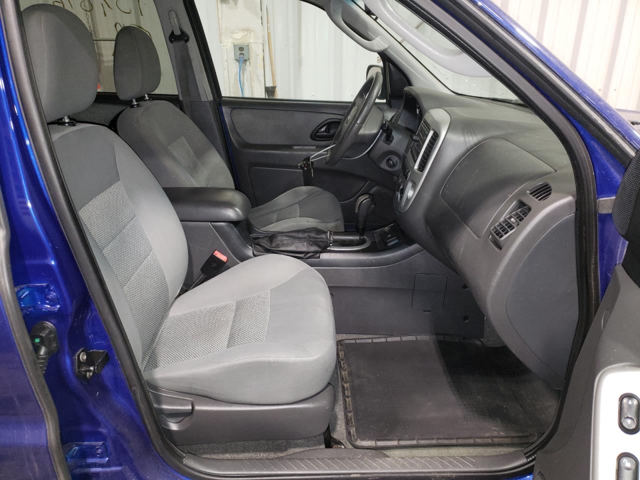 Photo 5 from auction – 2005 FORD ESCAPE HEV with VIN 1FMCU96H25KD16705