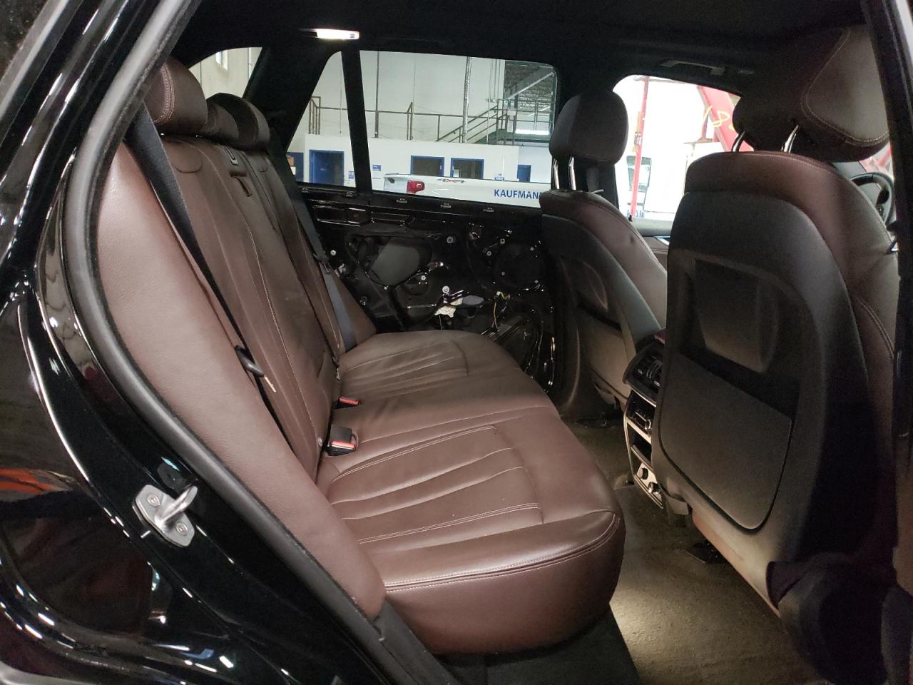 Photo 6 from auction – 2017 BMW X5 XDRIVE3 with VIN 5UXKR0C59H0V66531