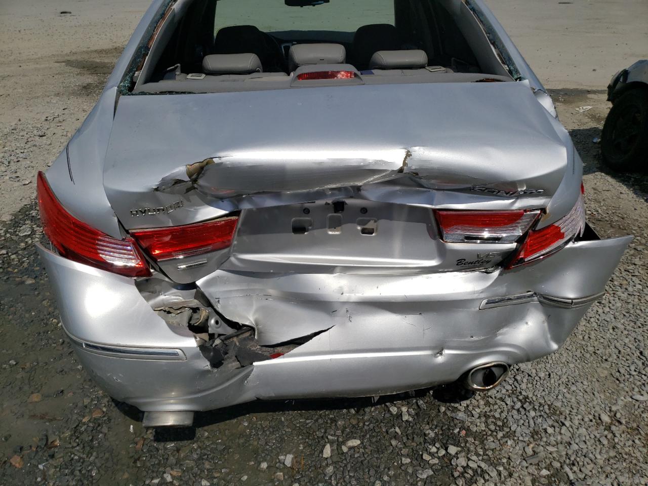 Photo 9 from auction – 2009 HYUNDAI SONATA SE with VIN 5NPEU46F99H472341