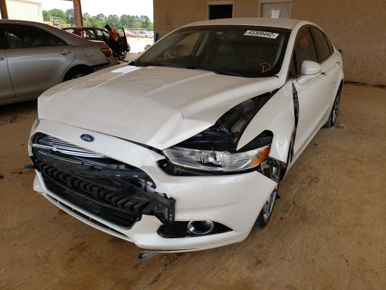 Photo 2 from auction – 2014 FORD FUSION TIT with VIN 3FA6P0K98ER121146