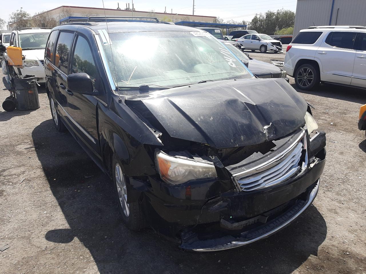 CHRYSLER TOWN & COU 2014 with VIN 2C4RC1BG9ER447745 - Photo from auction