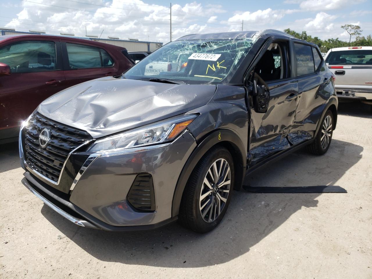 Photo 2 from auction – 2022 NISSAN KICKS with VIN 3N1CP5CV3NL482313